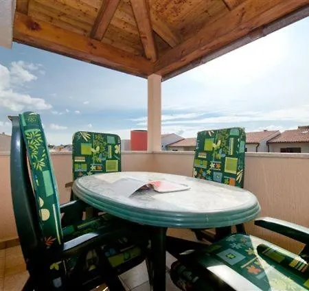 Marianne Apartment *